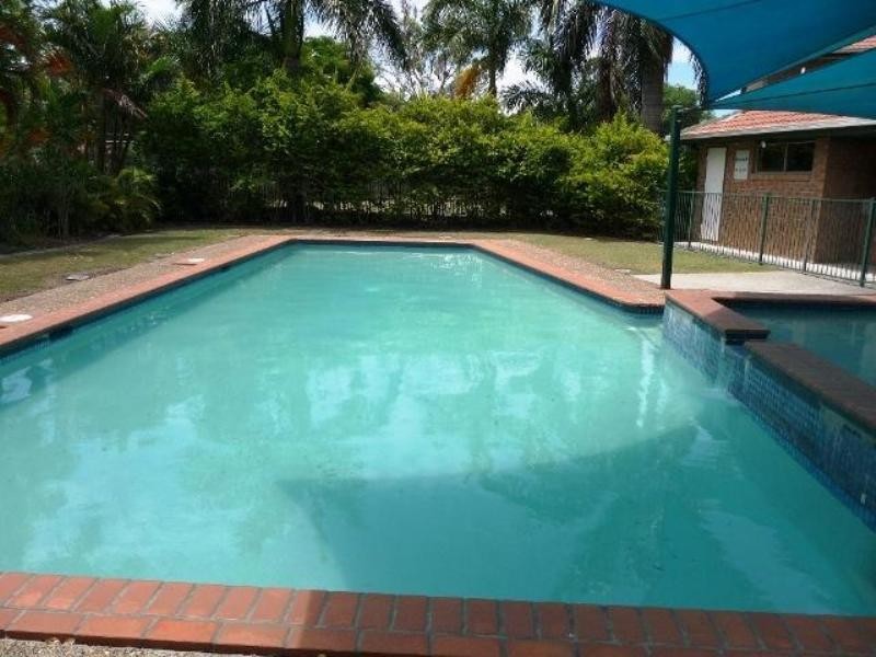 76 Harbour Town Villas. 643 Pine Ridge Road, Biggera Waters QLD 4216
