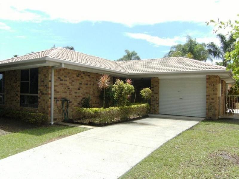 23 Captain Cook Close, Arundel QLD 4214