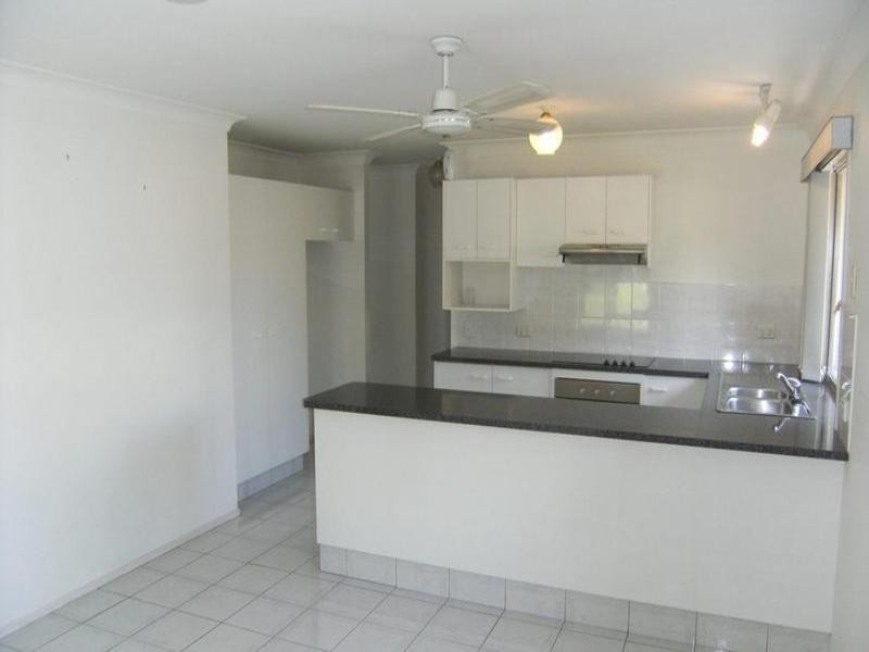 23 Captain Cook Close, Arundel QLD 4214