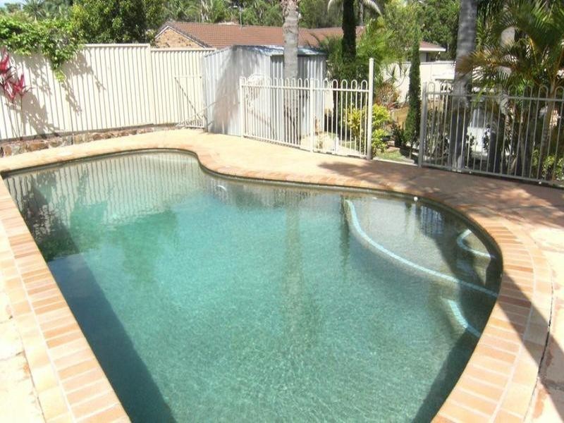 23 Captain Cook Close, Arundel QLD 4214