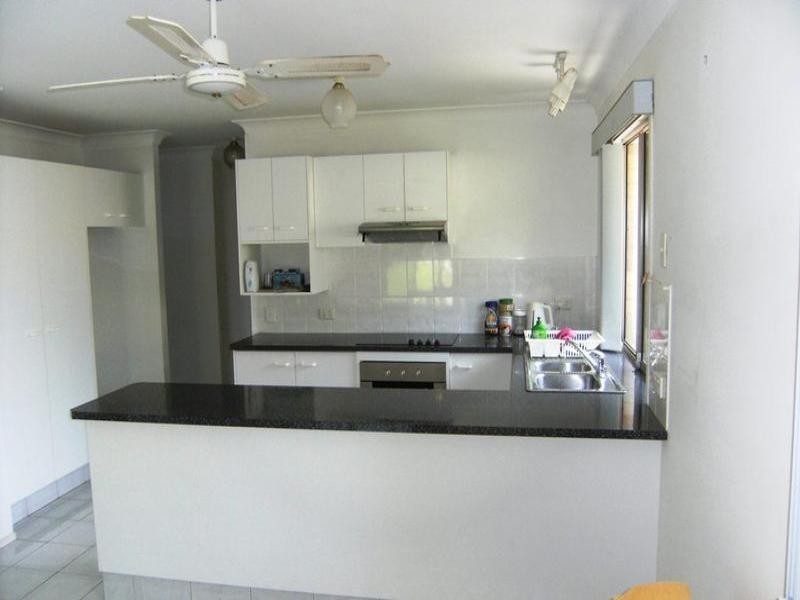 23 Captain Cook Close, Arundel QLD 4214