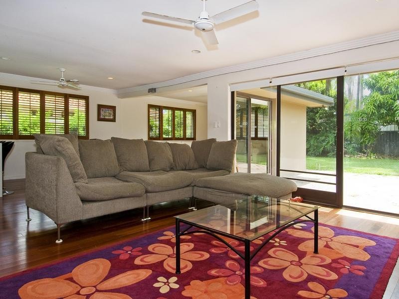 15 Mackay Close, Sorrento QLD 4217