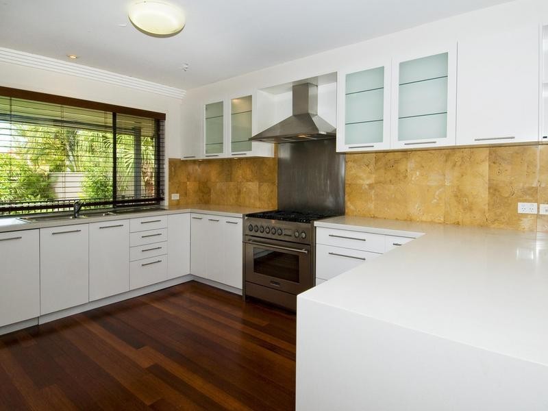 15 Mackay Close, Sorrento QLD 4217