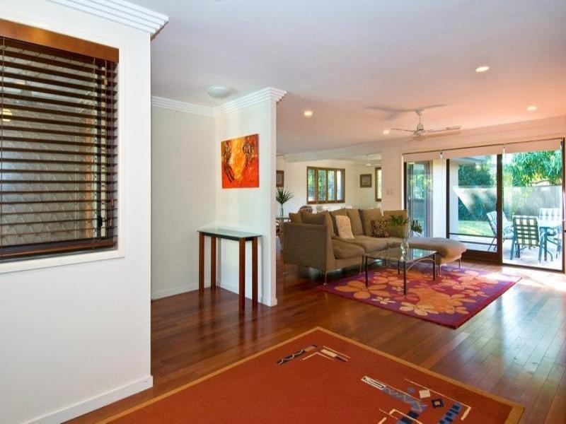 15 Mackay Close, Sorrento QLD 4217