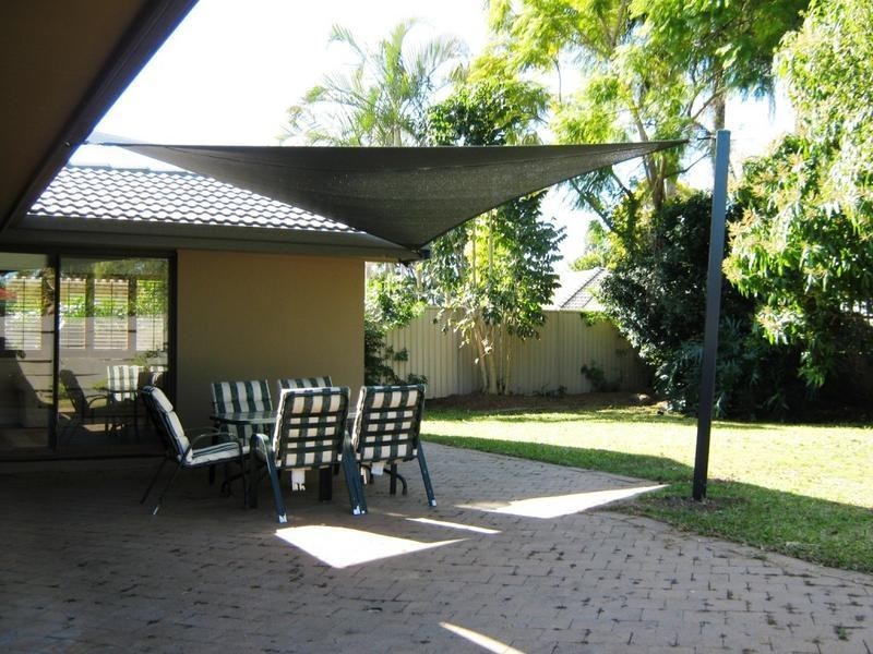 15 Mackay Close, Sorrento QLD 4217