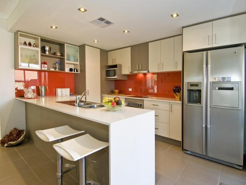 2/128 Falconer Street, Southport QLD 4215