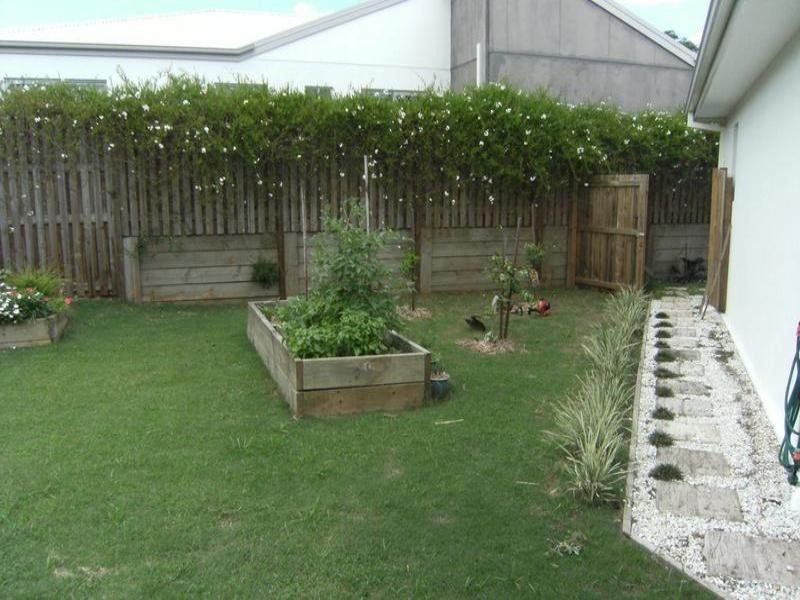 4 Hallmark Court, Ashmore QLD 4214