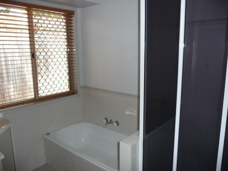 Ashmore QLD 4214