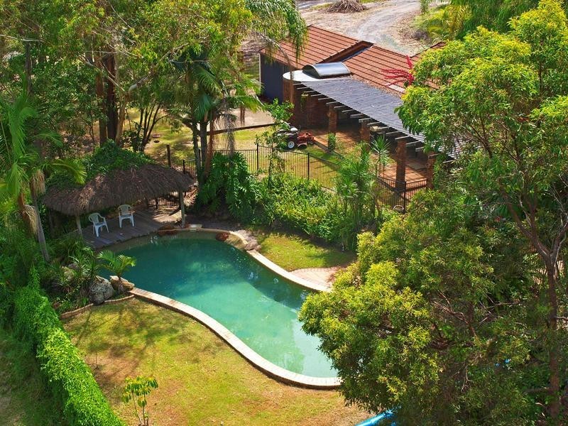 19 Uplands Drive, Parkwood QLD 4214