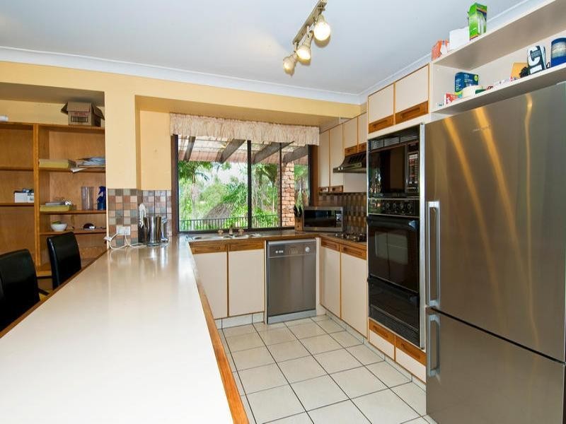 19 Uplands Drive, Parkwood QLD 4214