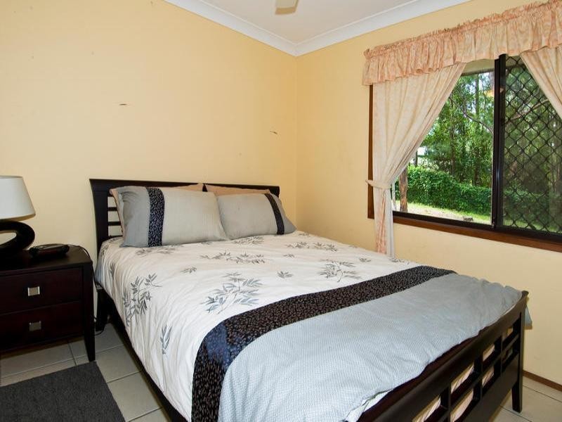 19 Uplands Drive, Parkwood QLD 4214