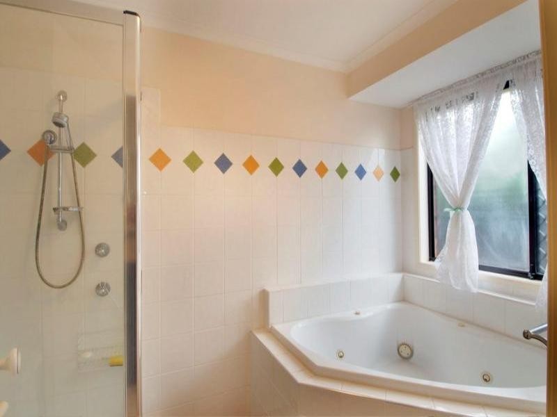 Benowa QLD 4217