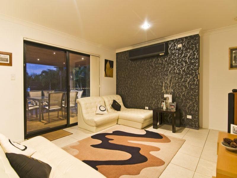 323a Ashmore Road, Benowa QLD 4217