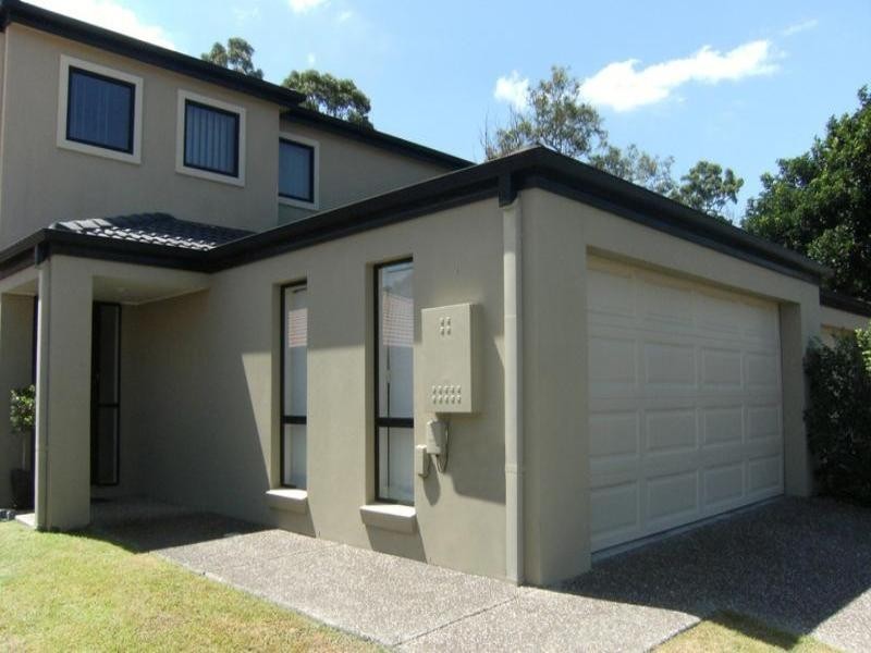 1/4 Jayden Place, Molendinar QLD 4214