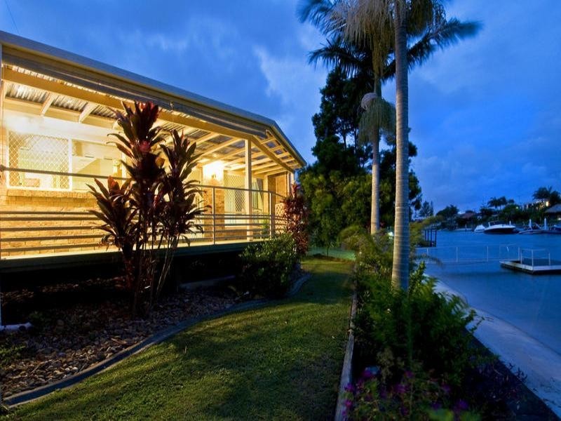 51 Wildwood Gardens. 21-23 Elliott Street, Bundall QLD 4217