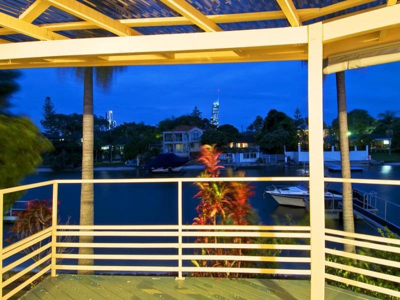 51 Wildwood Gardens. 21-23 Elliott Street, Bundall QLD 4217