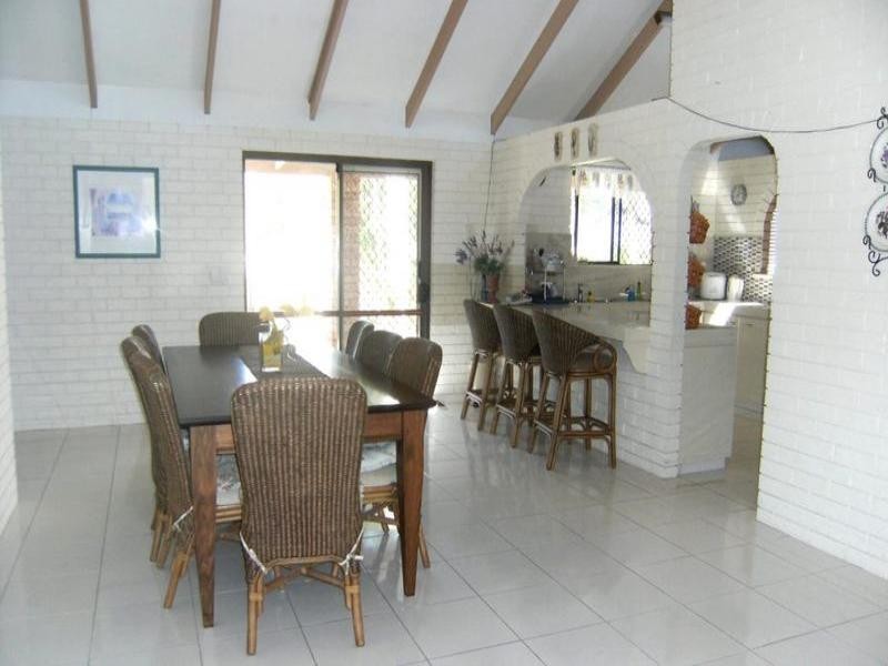 42 Theodore Place, Molendinar QLD 4214