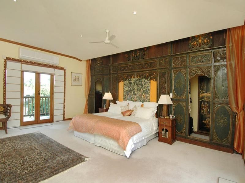 Isle Of Capri QLD 4217