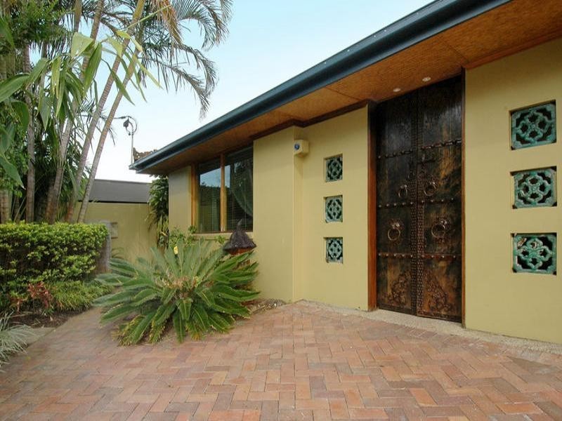 Isle Of Capri QLD 4217