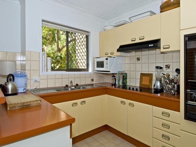 Chevron Island QLD 4217