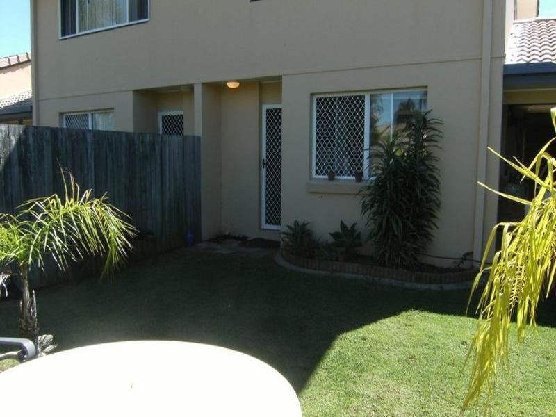 29 Surfers Palms Plaza.  50 St Kevins Avenue, Benowa QLD 4217