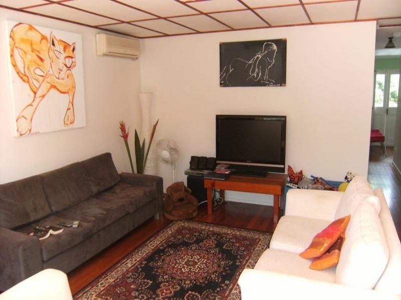 18 Second Avenue, Labrador QLD 4215