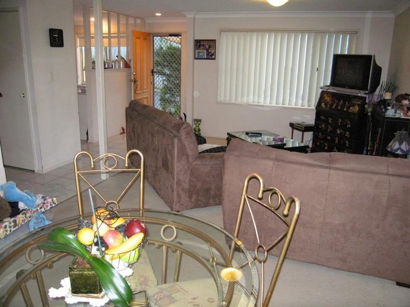 17 Paradise Glen. 279 Cotlew St West, Ashmore QLD 4214