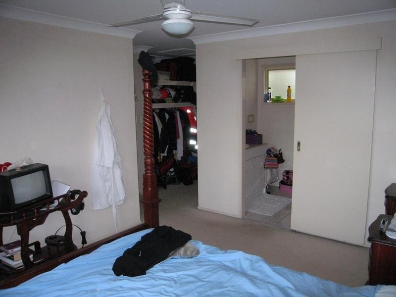 17 Paradise Glen. 279 Cotlew St West, Ashmore QLD 4214