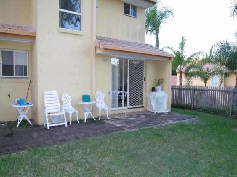 17 Paradise Glen. 279 Cotlew St West, Ashmore QLD 4214