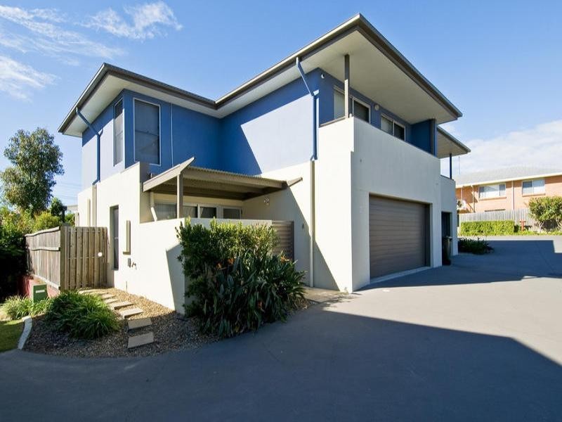 2 Benowa Rise. 215 Benowa Road, Benowa QLD 4217