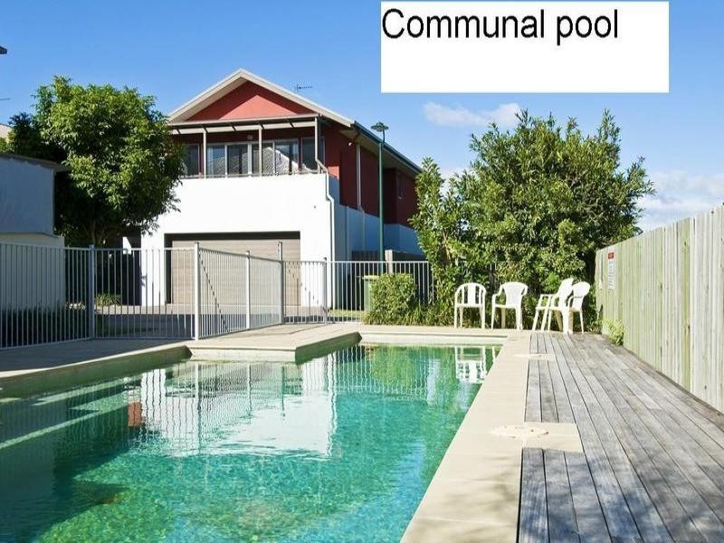 2 Benowa Rise. 215 Benowa Road, Benowa QLD 4217