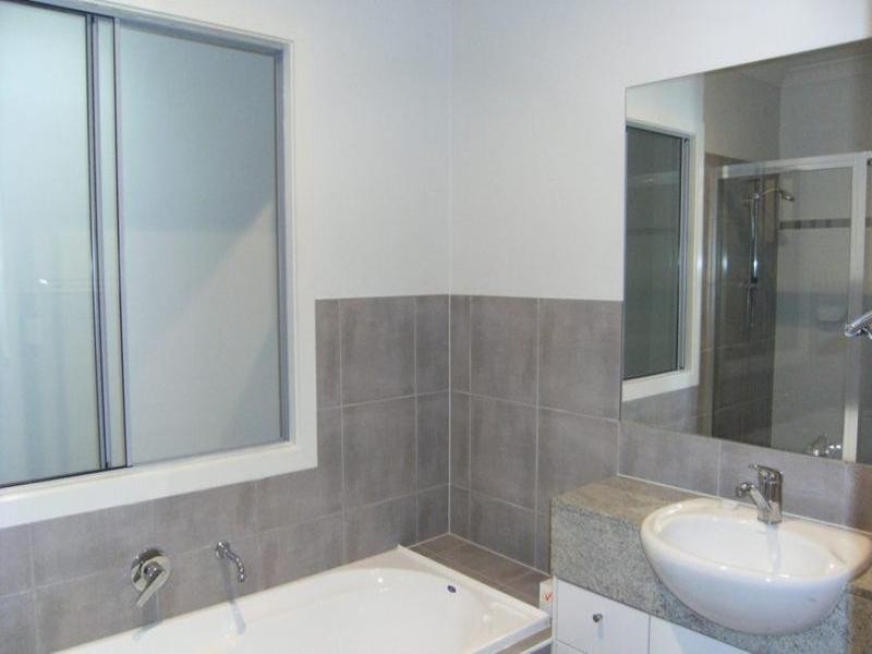 2 Benowa Rise. 215 Benowa Road, Benowa QLD 4217