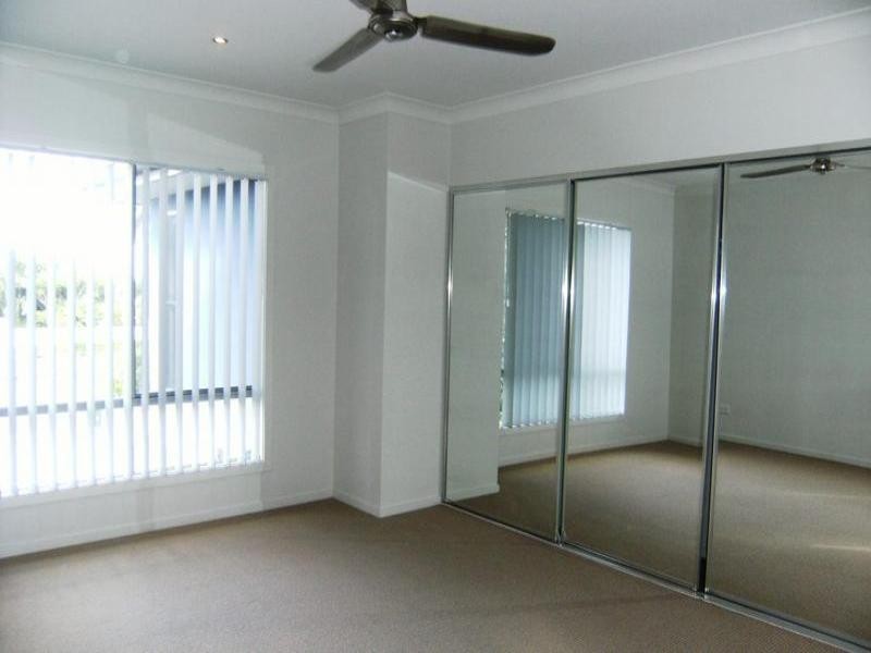 2 Benowa Rise. 215 Benowa Road, Benowa QLD 4217