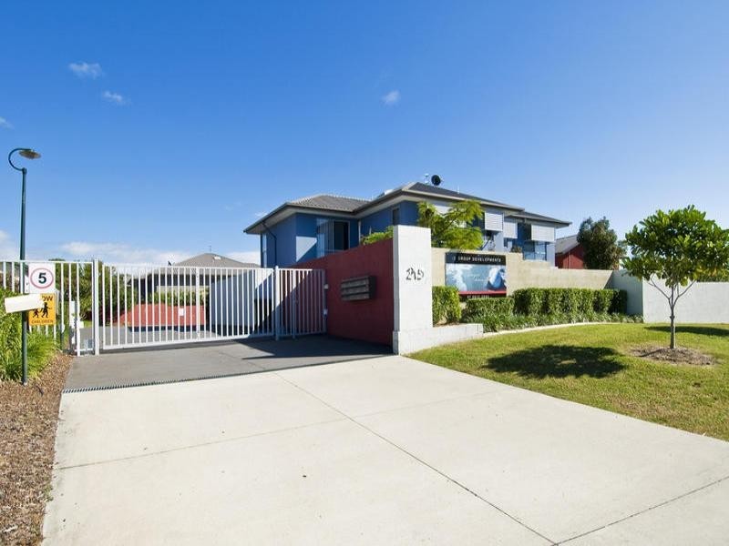 2 Benowa Rise. 215 Benowa Road, Benowa QLD 4217
