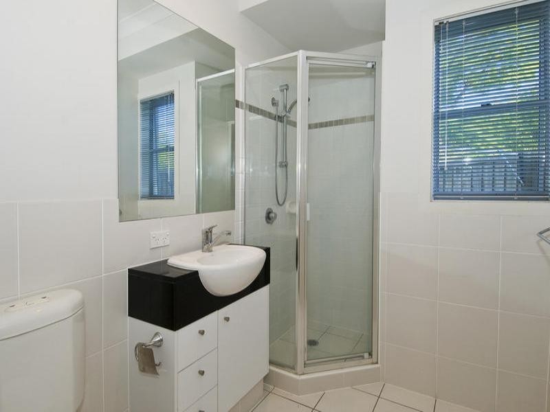 9 Benowa Rise. 215 Benowa Road, Benowa QLD 4217