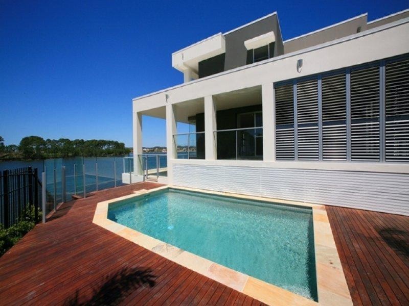 2 The Cape.Varsity Parade, Varsity Lakes QLD 4227