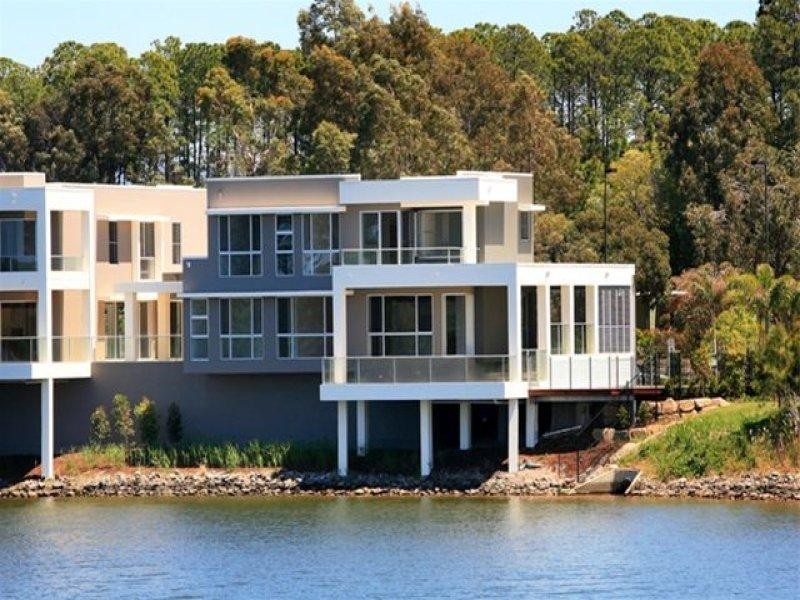 2 The Cape.Varsity Parade, Varsity Lakes QLD 4227