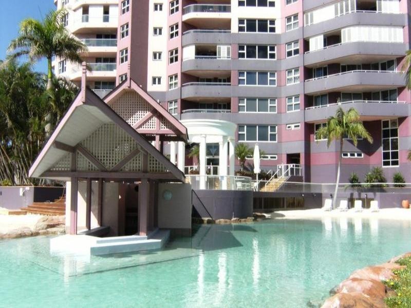 77A Grand Mariner. 12 Commodore Drive, Main Beach QLD 4217