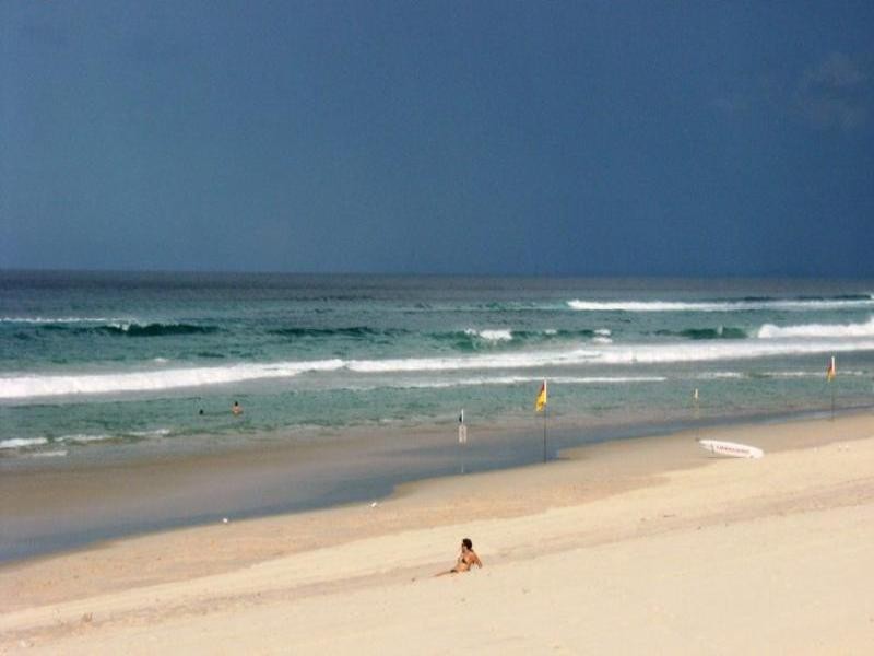 77A Grand Mariner. 12 Commodore Drive, Main Beach QLD 4217