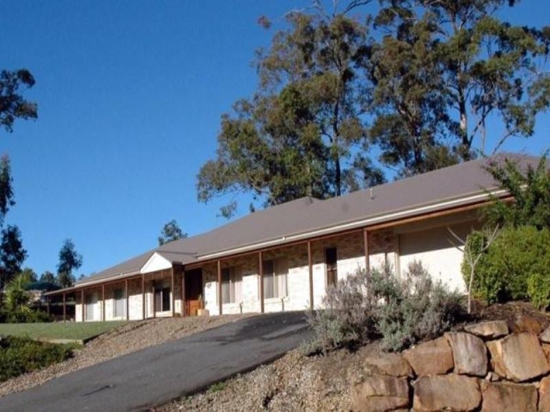 13 Barlee Place, Maudsland QLD 4210
