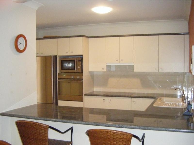 6 Abby Crescent, Ashmore QLD 4214