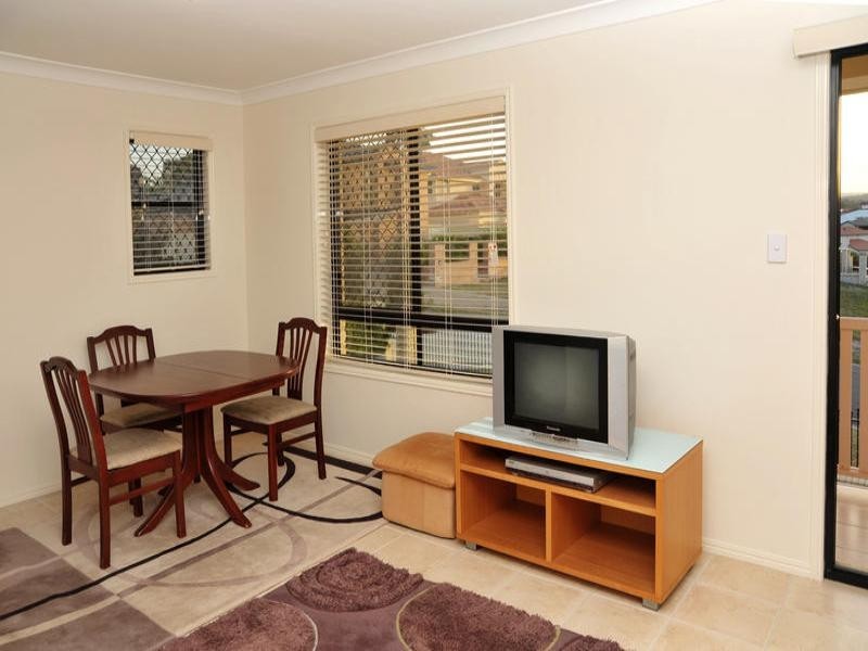 8 Silkwood Way, Molendinar QLD 4214