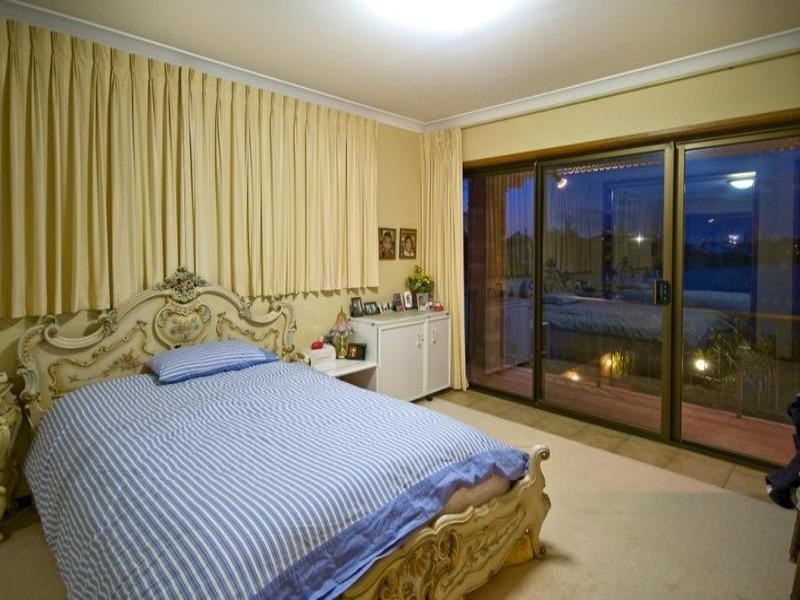 Mermaid Waters QLD 4218