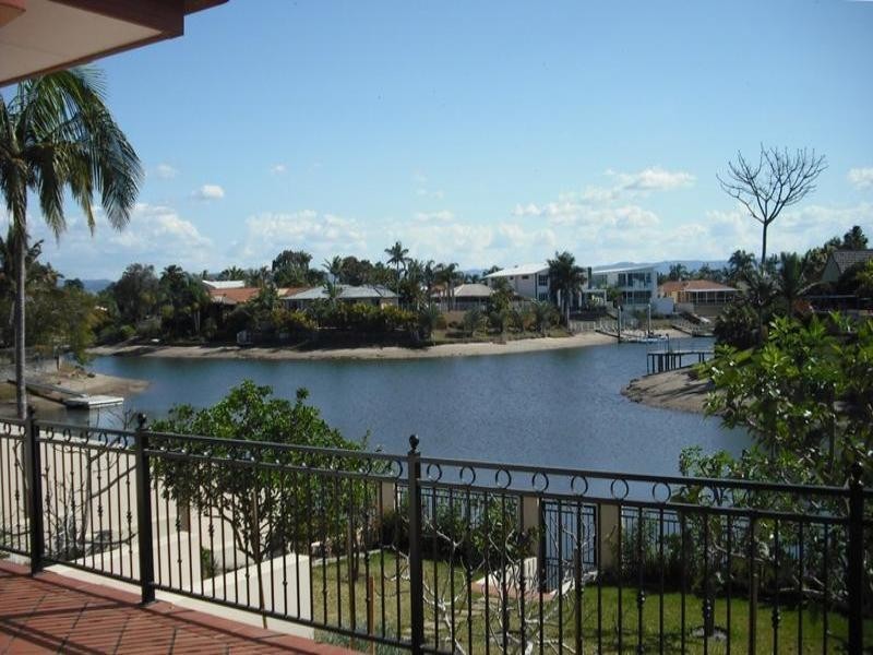 140 Campbell Street, Sorrento QLD 4217