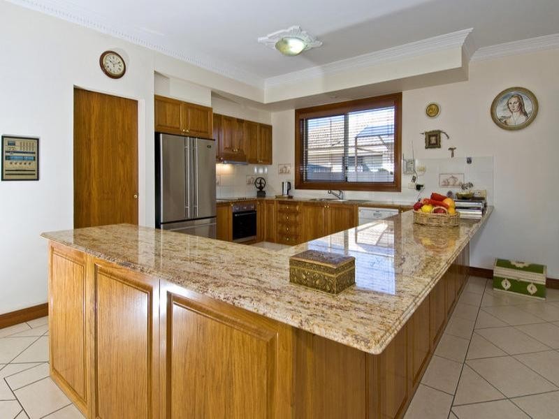 140 Campbell Street, Sorrento QLD 4217
