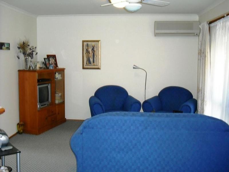 21 Paradise Palms. 35 St Kevins Avenue, Benowa QLD 4217