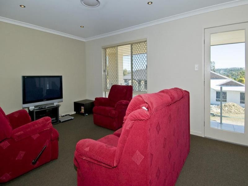 14 Casuarina Drive, Molendinar QLD 4214