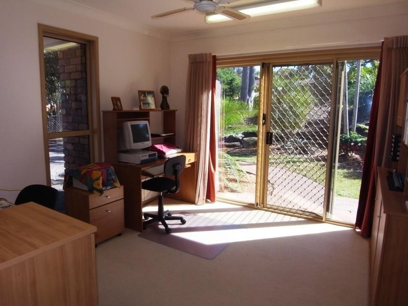 11 Anthea Court, Benowa QLD 4217