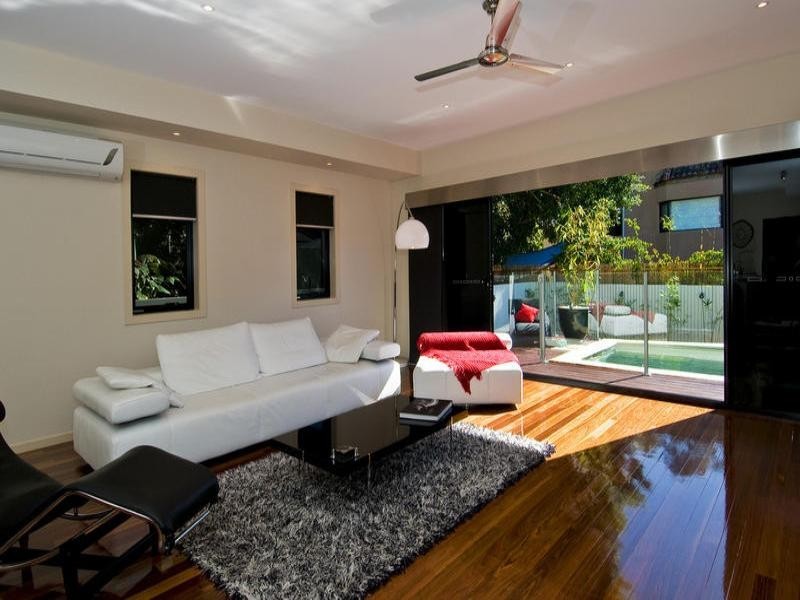 1/5 Heeb Street, Bundall QLD 4217