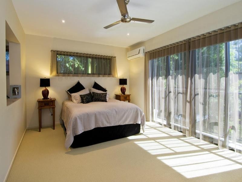 1/5 Heeb Street, Bundall QLD 4217